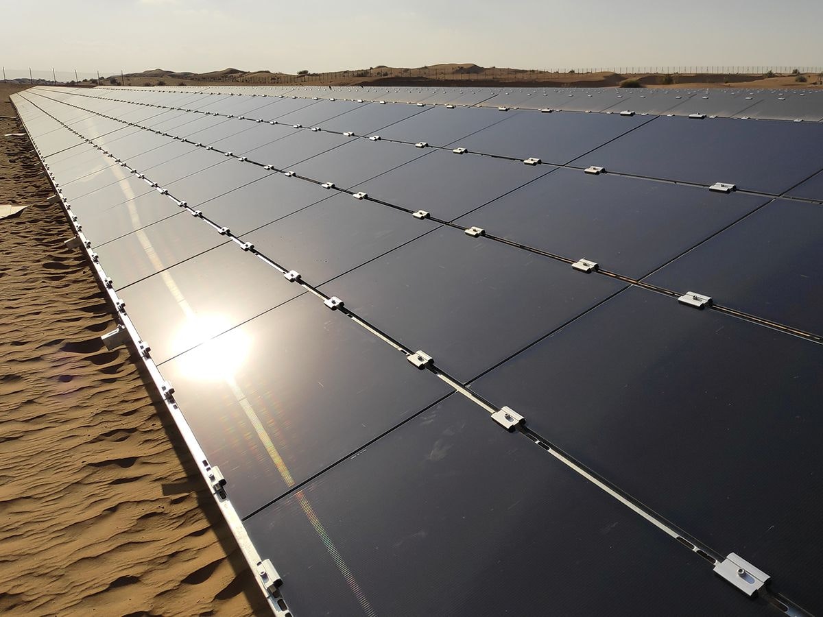 Solar facility at Themar Al Emarat agricultural facility. Courtesy of Cat