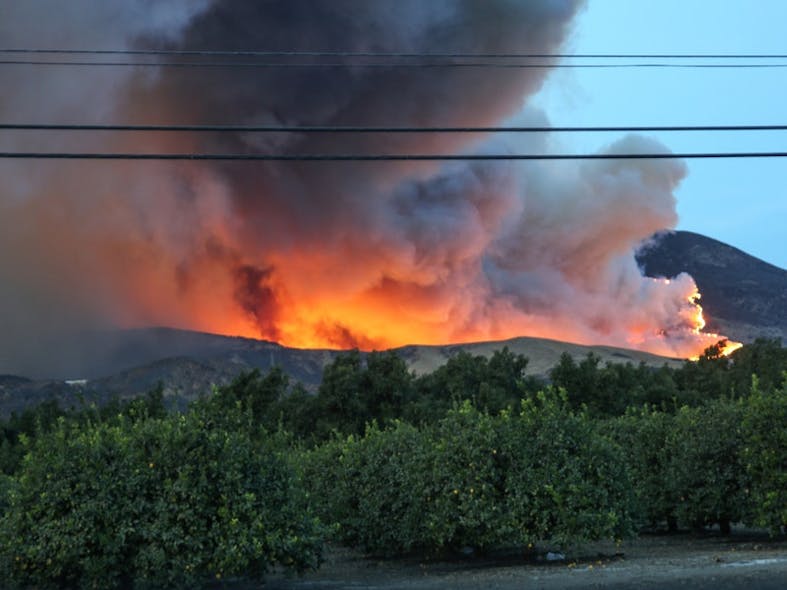 Fire in Ventura County. By BrittanyNY/Shutterstock.com