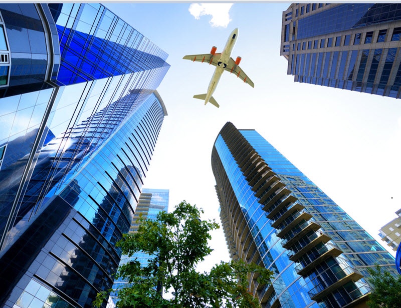 Plane flying over Atlanta, Georgia. Photo by By cate_89/Shutterstock.com