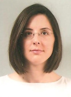 &Acirc;ngela Paula Ferreira