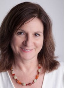 KiraStoll-218x300 KiraStoll-218x300