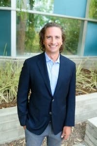 Michael-Robinson-200x300 Michael-Robinson-200x300