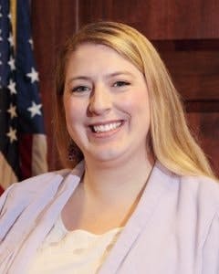 Gillett-Melissa-240x300 Gillett-Melissa-240x300