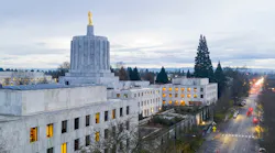 Oregon state capital by Real Window Creative/Shutterstock.com