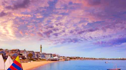 lunamarina/Shutterstock.com