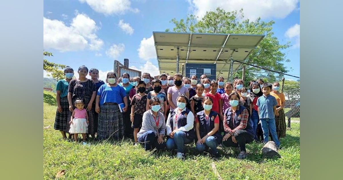 Microrredes solares Transformación digital Empoderamiento de las mujeres Mundo en desarrollo Microrredes solares Transformación digital Empoderamiento de las mujeres Mundo en desarrollo