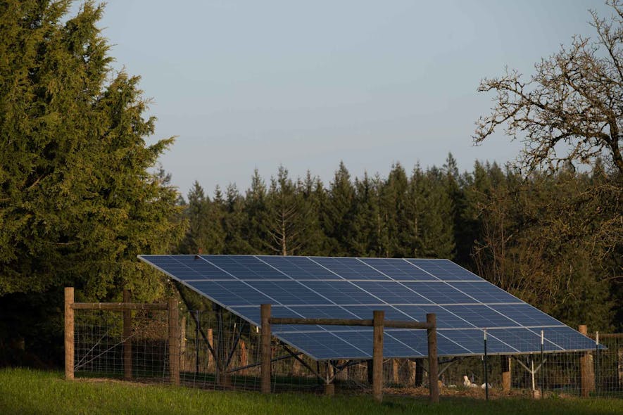 Solar panels on Oregon farm