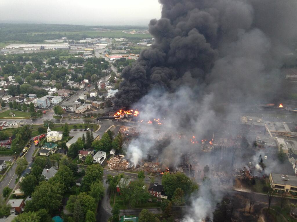 Lac Megantic Burning 653fe97030952
