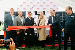 Source: Jorge & Vanessa, Navas Click Stop Source: Jorge & Vanessa, Navas Click Stop