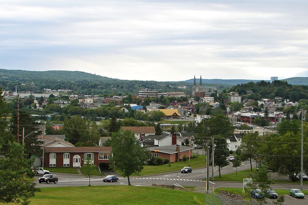 View of the Edmundston skyline. Image credit P199-own work/Wikimedia Commons