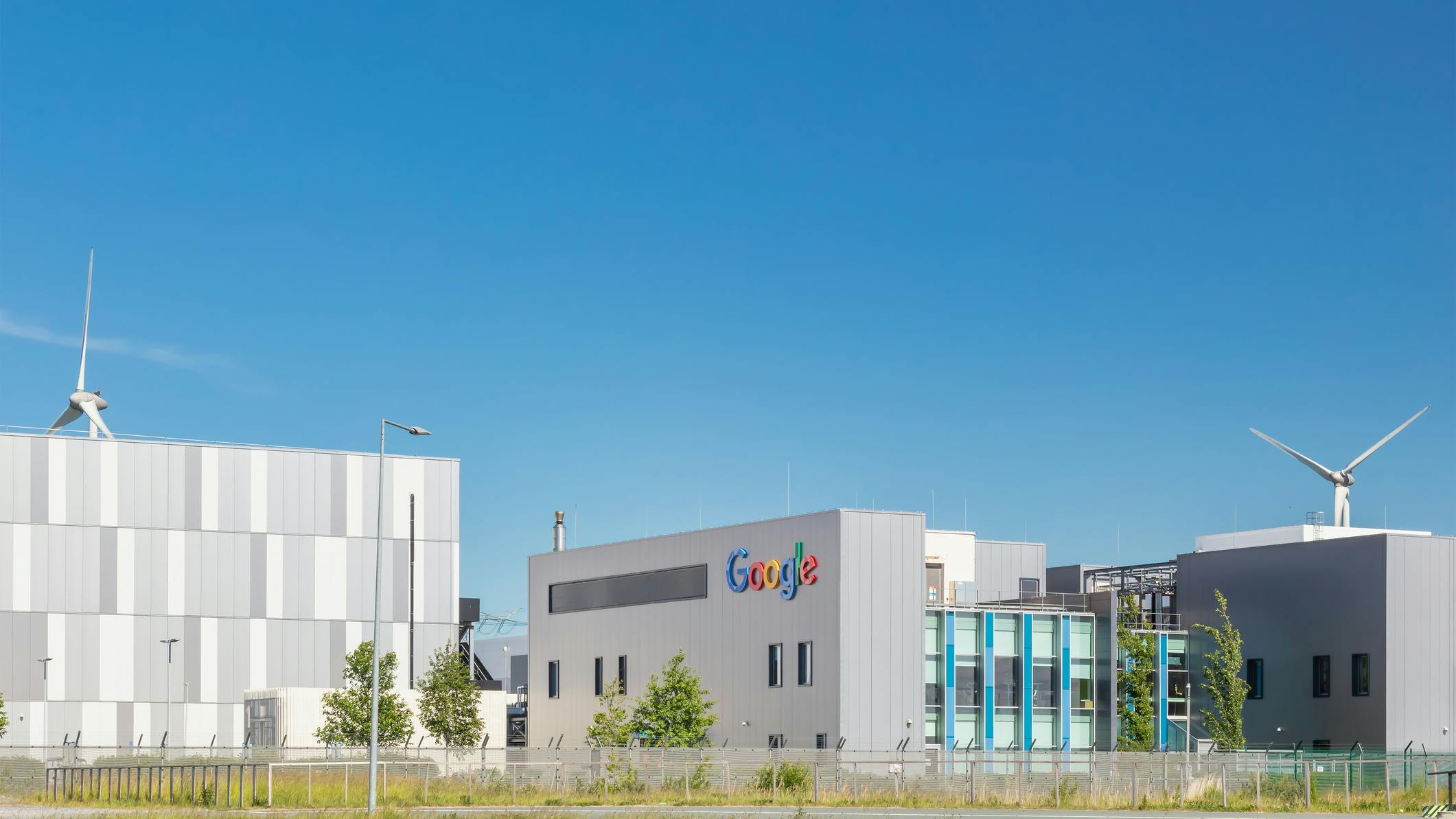 68ff9d38c1320730107e8bdd Data Center Renewables Dreamstime