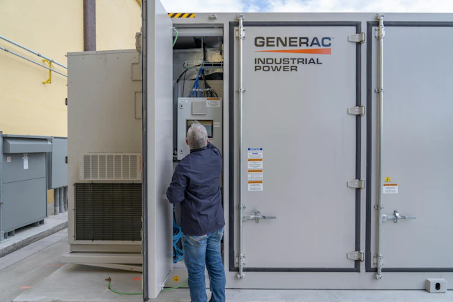 6aa2d0cad636cb14e7e841e2 Generac Industrial Power